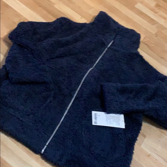 Lululemon oh so Sherpa navy sz 10 NEW’ - Picture 3 of 7
